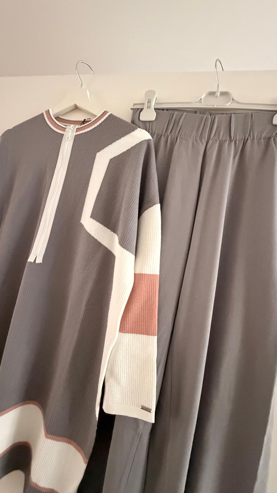 Zweiteiler Tunika-Hose Grau