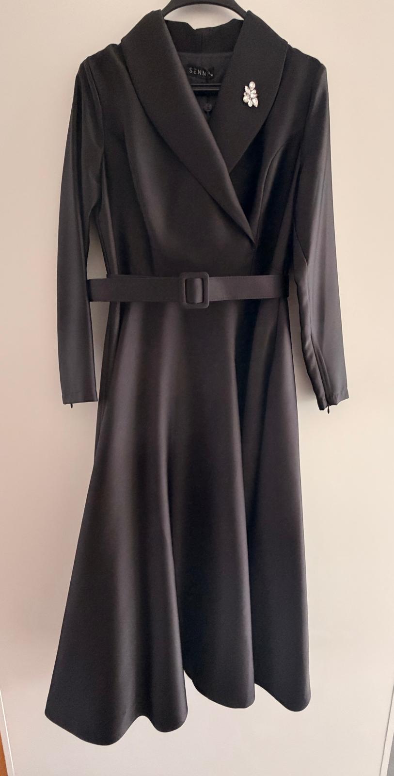 Midikleid Schwarz mit Gürtel