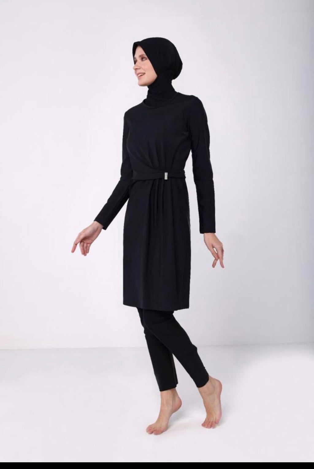 Burkini Schwarz mit Taillengürtel