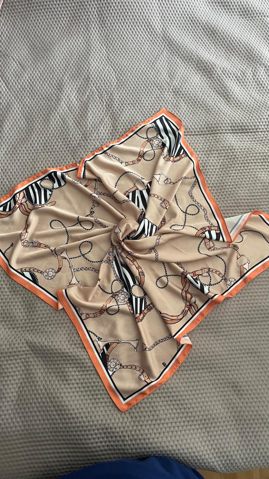 Schal Beige